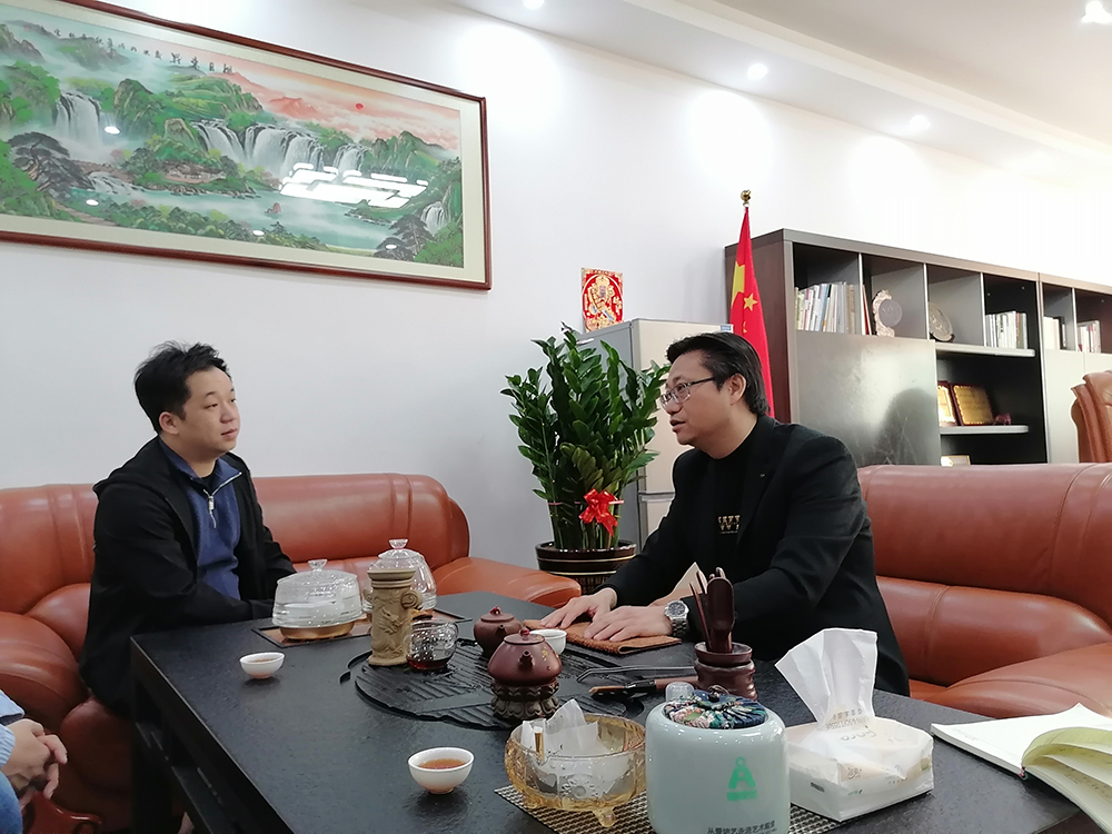 熱烈歡迎龍華街道工(gōng)商聯(商會(huì)) 會(huì)長(cháng)一(yī)行來我司莅臨指導(圖4) 1-2012231G449A7.jpg